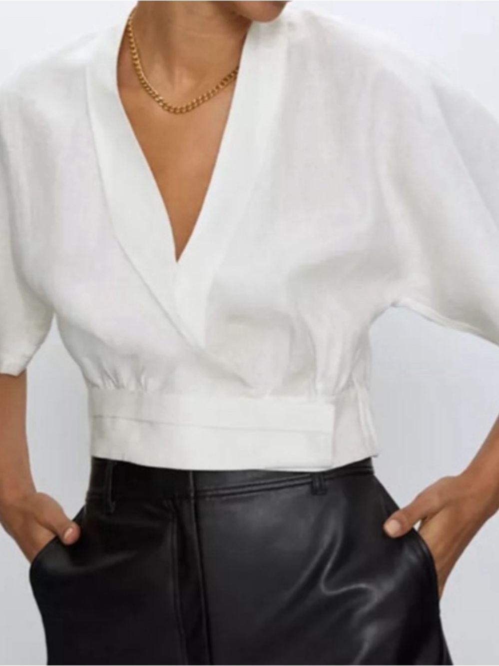NWT Babaton Tahoma blouse in espace